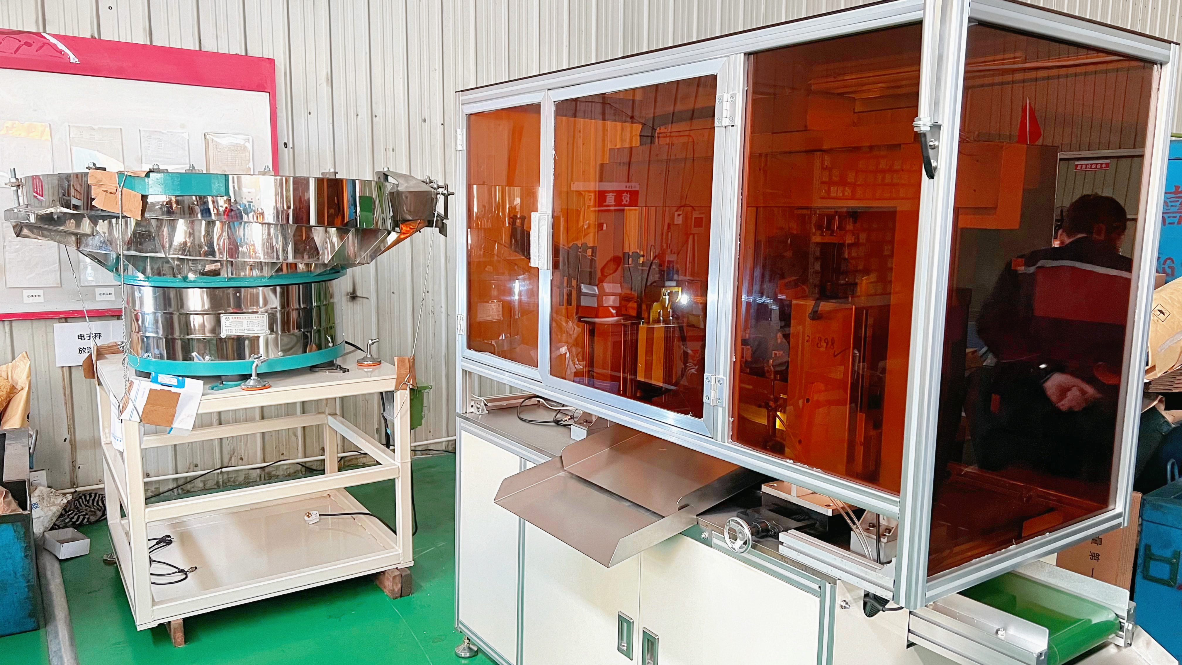 Zvýšte kvalitu a efektivitu s optickým triedením: Jinsixi dosahuje nové výšky v presnej výrobe.